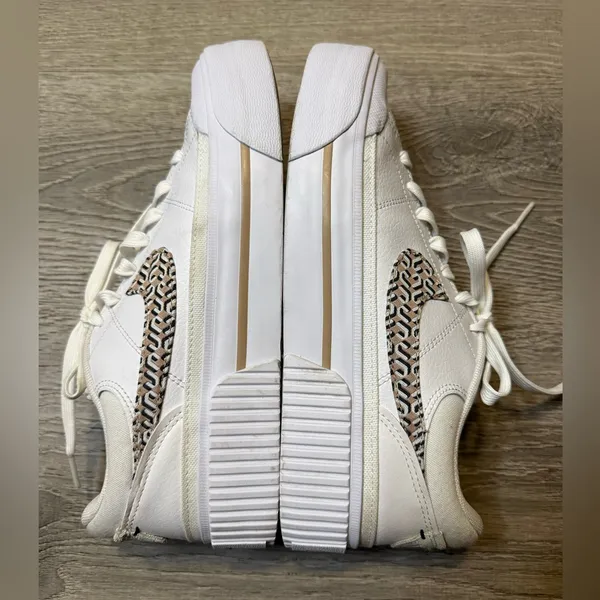 •Nike• Court Legacy Lift Platform Sneakers - Image 3