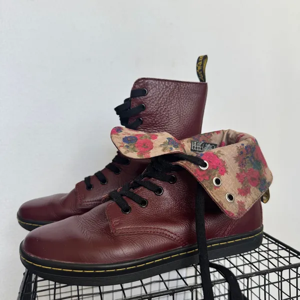 Dr. Martens Stratford Oxblood Leather Floral 9-Eye Combat Boots Women’s 8 - Image 14