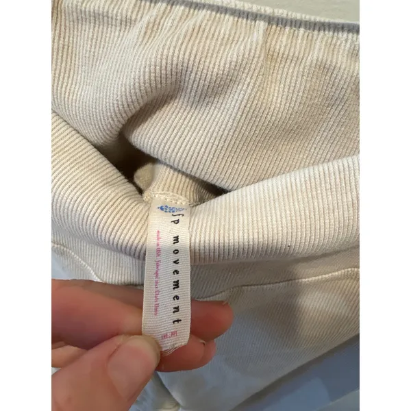 FP Movement High Waisted Ribbed Flare Leggings Beige Lettuce Edge Size M/L - Image 4