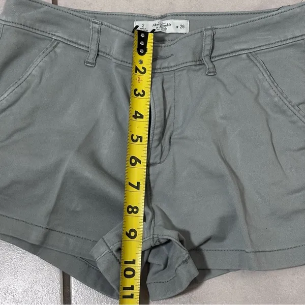 Abercrombie & Fitch Women‎ Casual Gray Shorts size 2 - Image 5