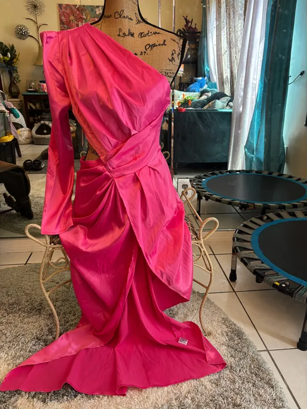 Stunning pink dress size Lg 🩷🩷 - Image 3