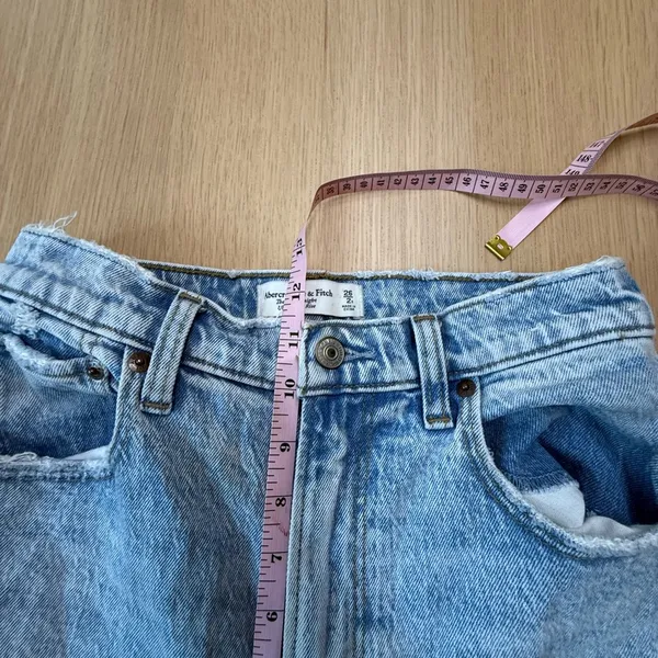 Abercrombie & Fitch the 90s Straight Ultra Hight Rise Denim Size 26/2R 2346 - Image 10