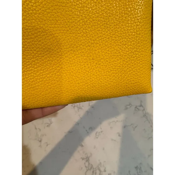 Coach Double Corner Zip Wristlet pebble leather This compact pouch bright yellow - Image 15