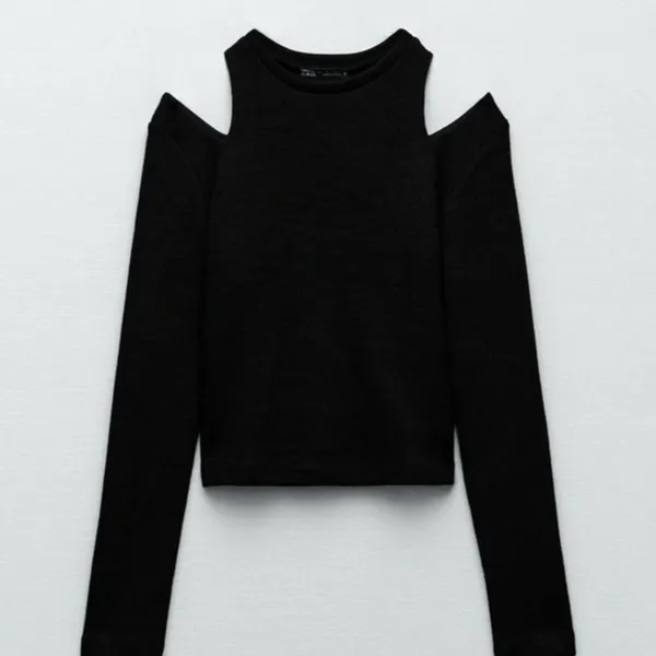 ZARA Black Cold Shoulder Cutout Crop Sweater Top Size M Goth Chic Classy - Image 6