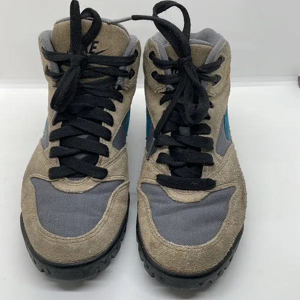 Vintage 90’s Nike Suede Hiking Boots 6.5 Outdoor Adventure - Image 2
