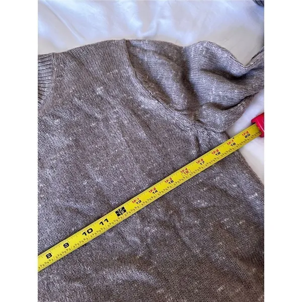 Club Monaco Italian yarn Sweater Size S - Image 4