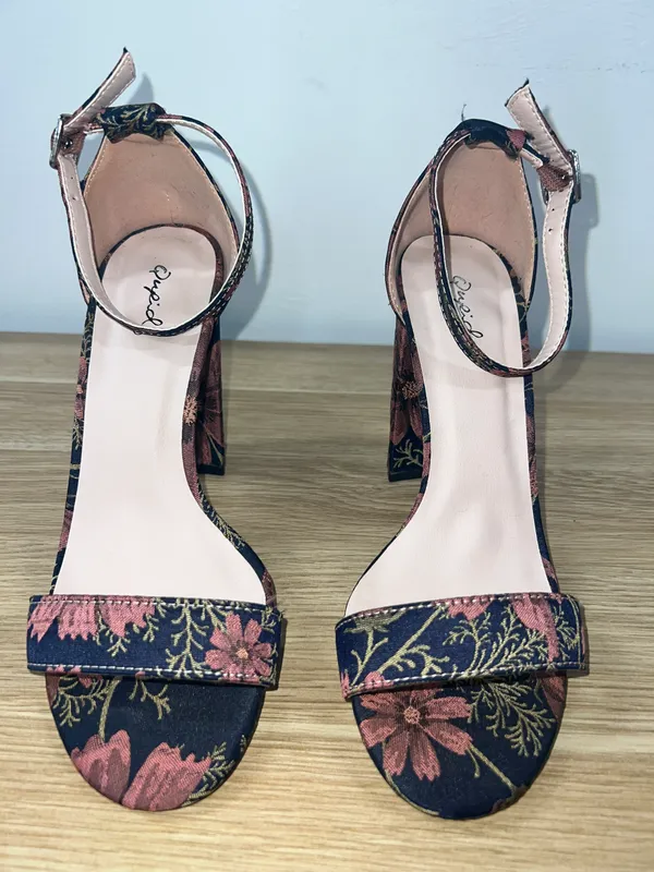 Qupid Floral Block Heel - Image 2