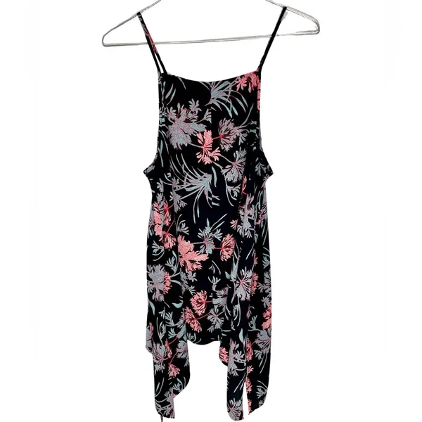 Express Handkerchief Tank Top - Image 8