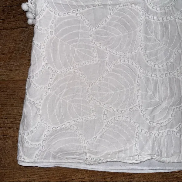 Lilly Pulitzer Astara Top in Resort White Leaf Eyelet - Image 5