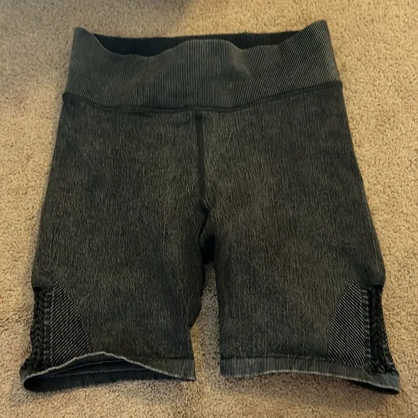 OFFLINE by Aerie Ribbed‎ High Rise Biker Shorts-7 Inch Inseam-Size medium - Image 8