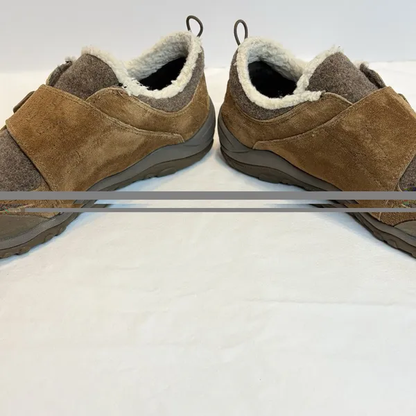 Caterpillar Women’s Brown Suede Slip On Shoes Faux Fur Lining Size 9 - Image 7