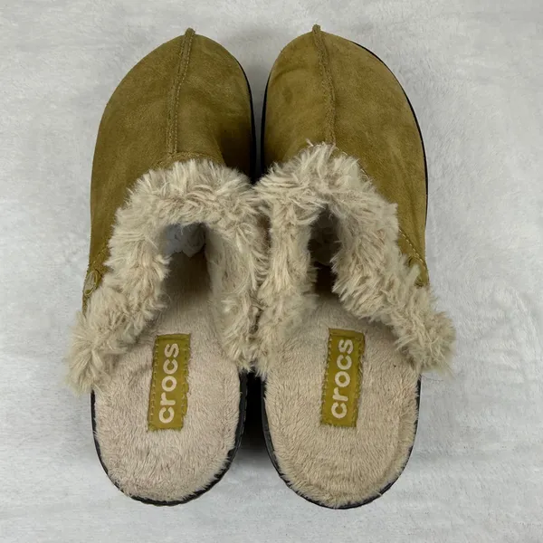 Crocs Suede Fur Lined Platform Clogs Olive Green Brown Wedge Mules‎ Womens 7 - Image 6