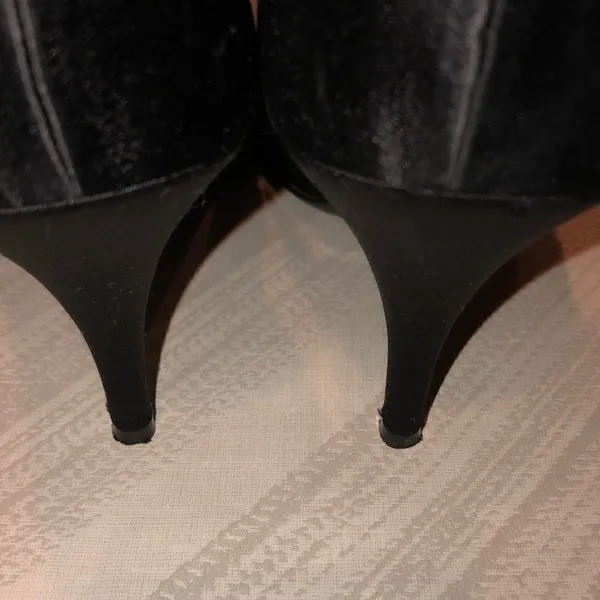 Marc Jacobs Black Satin Open Toe Heels with Rhinestone Bow Size 9 - Image 5