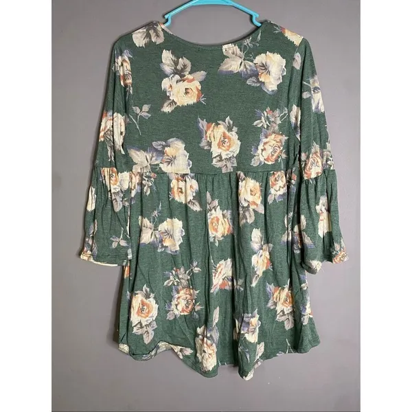 Chris & Carol Green Babydoll Bell Sleeves Top Size Large - Image 6