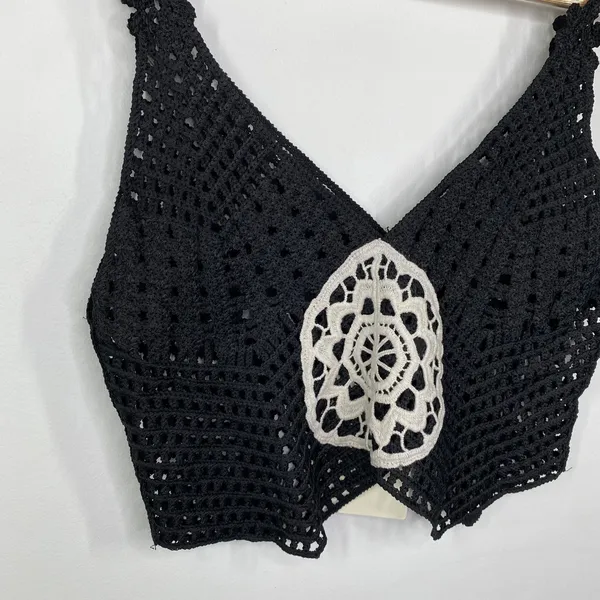 LF Native Rose Black Cream‎ Crochet Tank Top Women's Size Small/Medium S/M NWT - Image 3