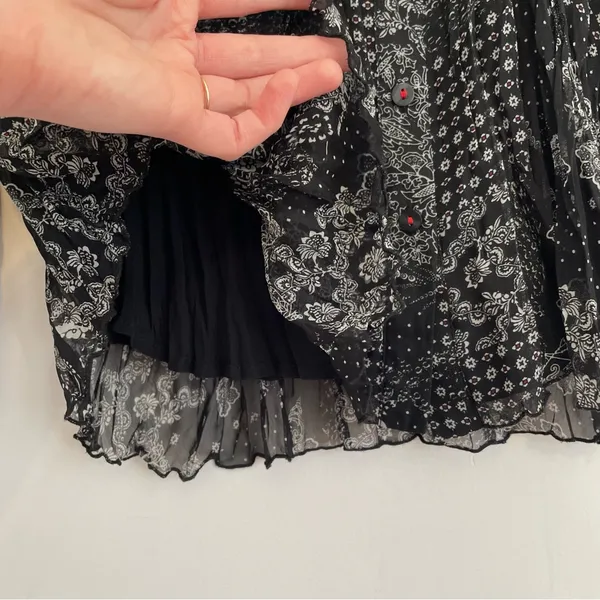 COLDWATER CREEK Black White Patchwork Floral Crinkle Button 3/4 Sleeve Blouse S - Image 8