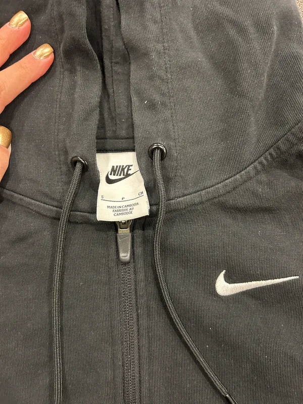 Nike Zip-Up Sweatshirt - Image 3