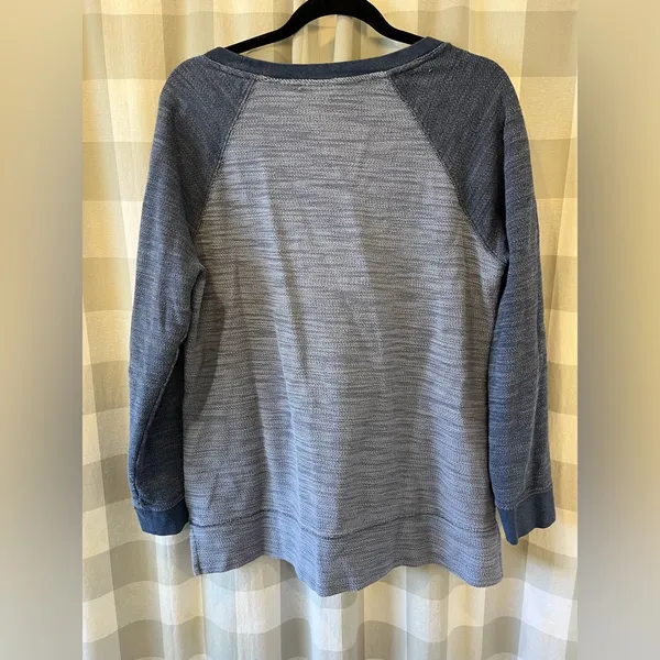 L.L. Bean Two-Tone Blue Scoop Neck Pullover Sweater - Image 4