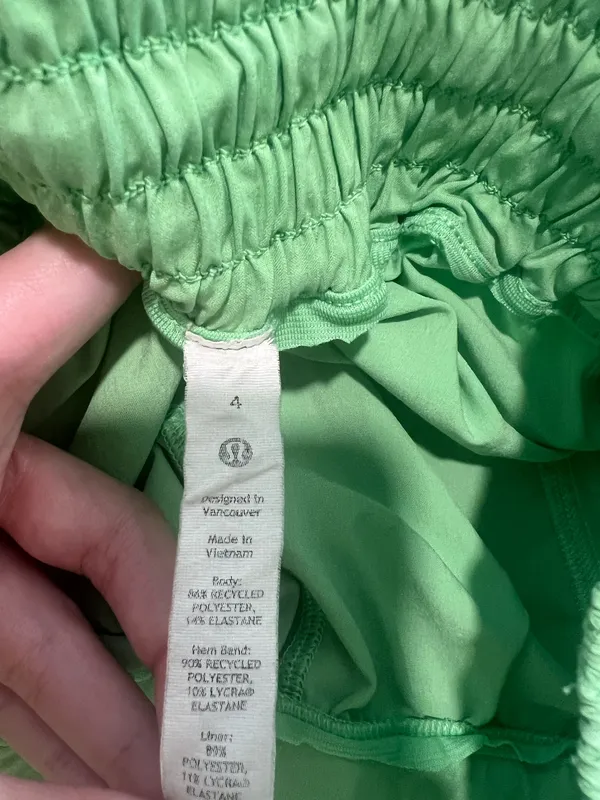 Lululemon High-Rise Hotty Hot 2.5" Shorts - Image 5