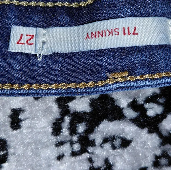 Levi’s 711 Skinny Jeans Size 27 Eternal Indigo Mid-Wash NWOT - Image 9
