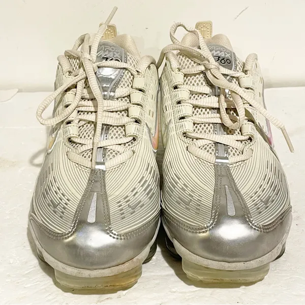 Nike Size 9‎ Air Vapormax 360 Women's Fossil / Metallic Silver Low Top Sneaker - Image 2