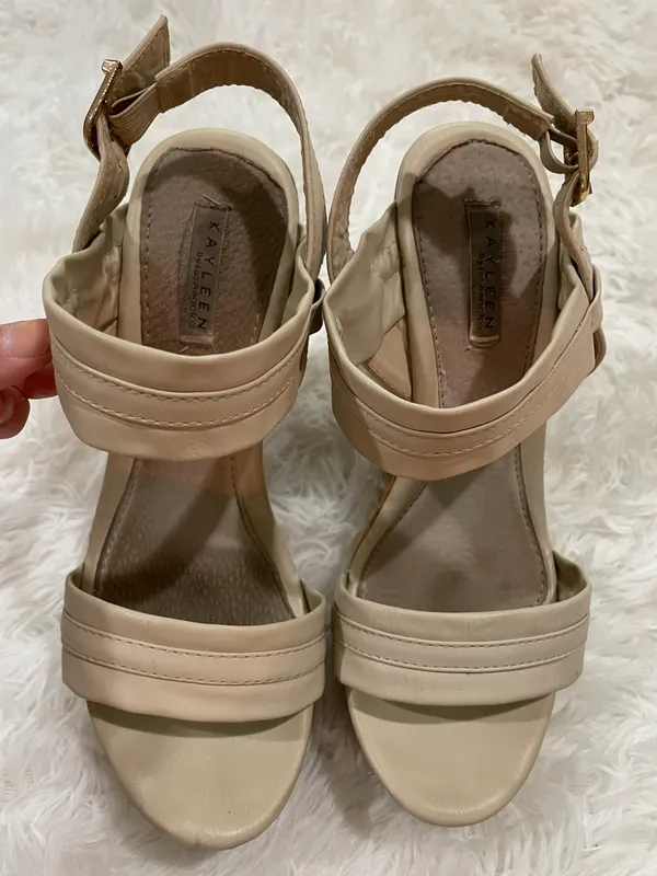 Nude Wedges Tan Size 7.5 - Image 2