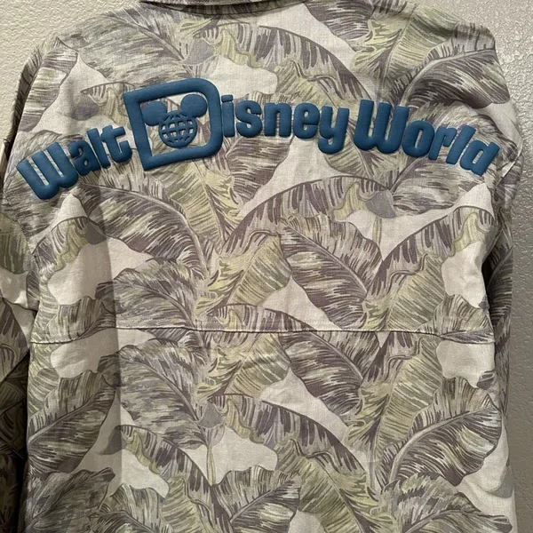 NWT Disney Parks Tropical Polynesian Resort Spirit Jersey Button Up S - Image 2