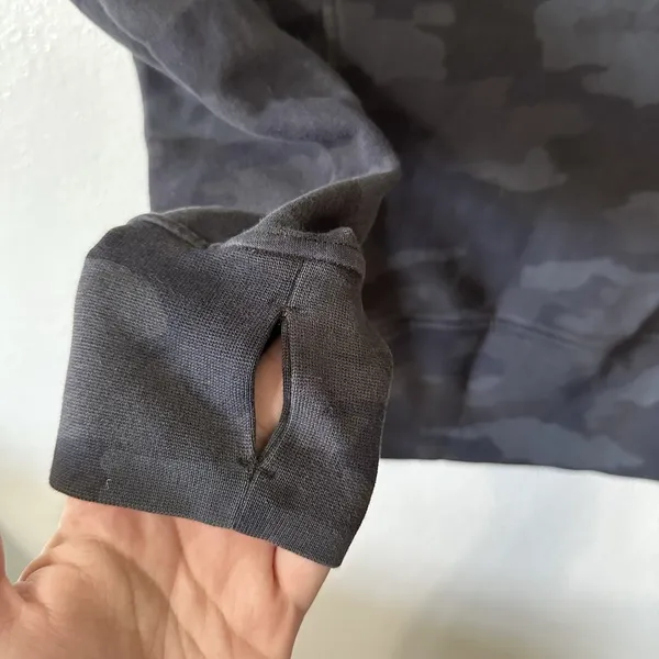 LULULEMON Size 6 Scuba Hoodie Light Cotton Fleece Incognito Camo Multi Gray - Image 5