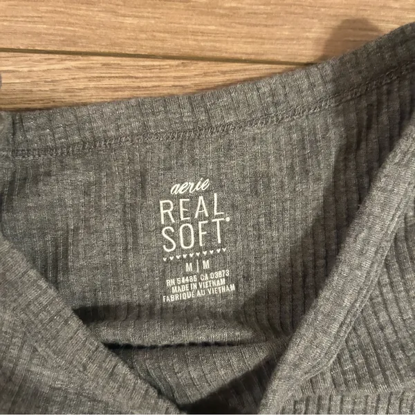 Aerie Real Soft Ribbed Long Sleeve Twist Crop Top - Image 4
