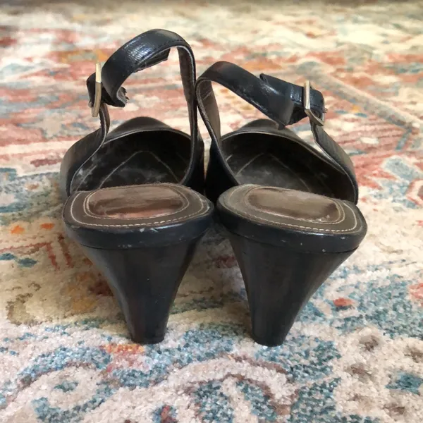 Calvin Klein Ashton Navy Blue Leather Slingback Pumps Heels Size 8.5 - Image 3