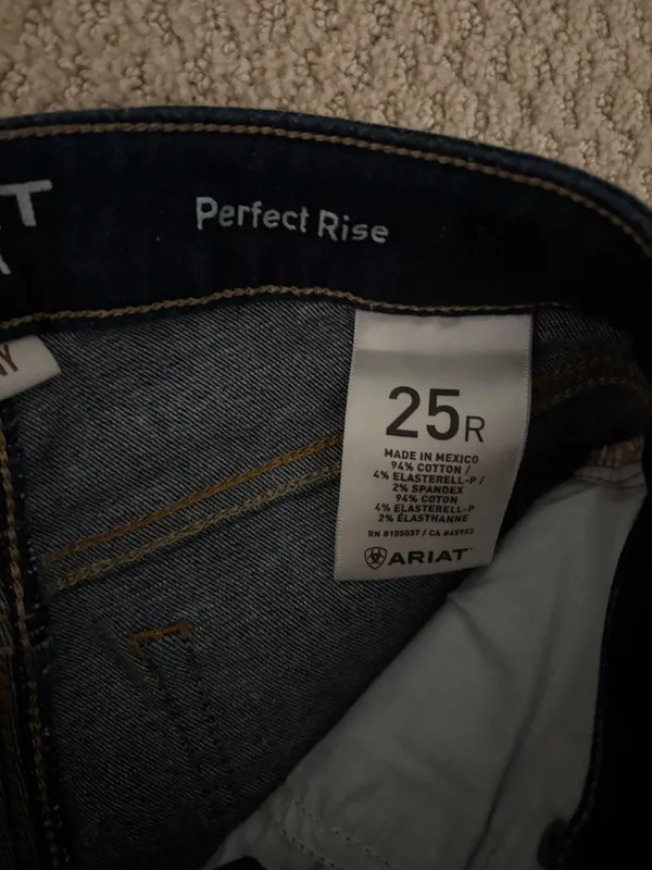 Dark Wash Ariat Jeans - Image 3