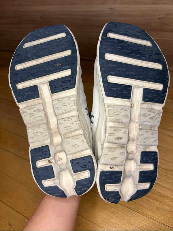 On Running Cloudtilt Women's Sneakers in Clove / Sand - Size 9 - Image 6