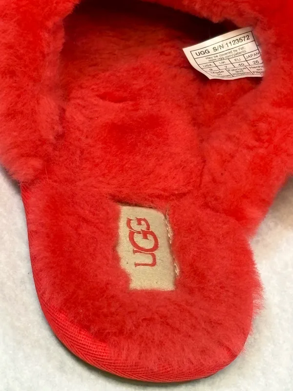 UGG - Womens Scuffita Slippers reddish/orange color ) fluffy Size US 9 #shearling #slippers - Image 4