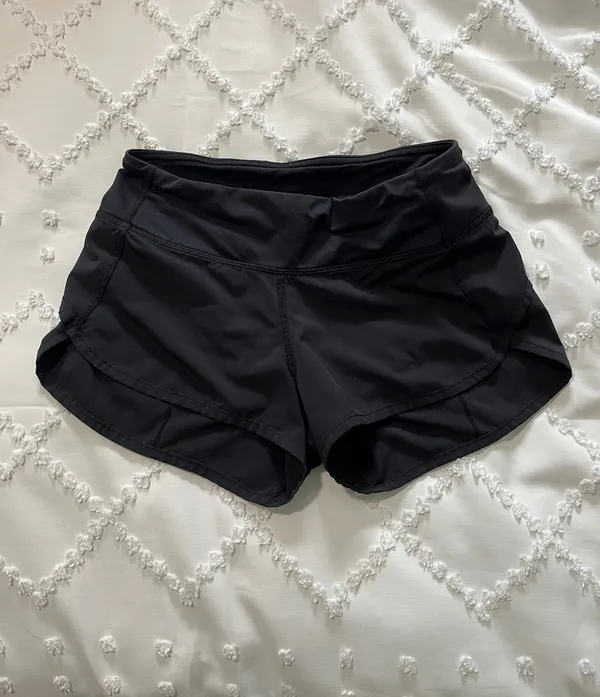 Lululemon Speed Up Shorts 2.5" Low-Rise - Image 2