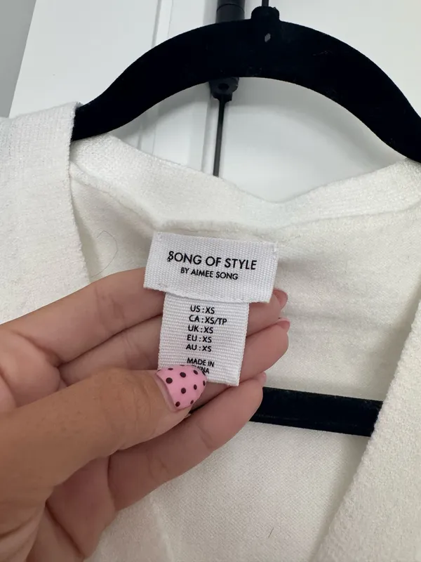 TJ Maxx Sweater Vest V-Neck - Image 3