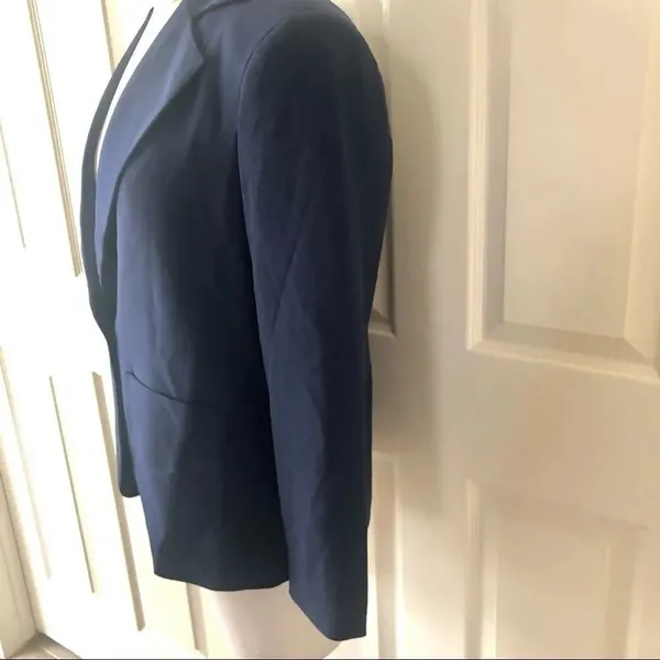 Draper’s and Damon’s navy sleeve blazer SP - Image 3