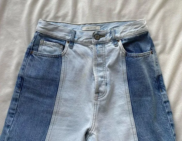 Pacsun two toned lightwash jeans - Image 2
