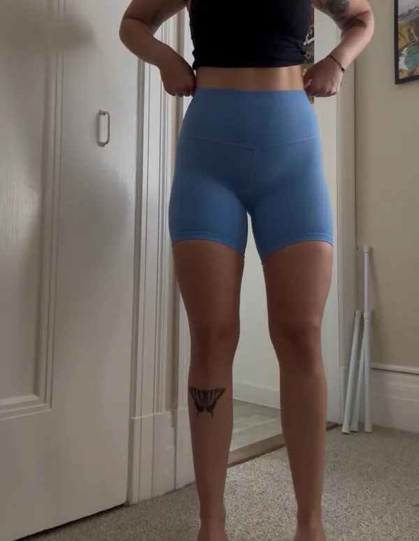 Lululemon Align Shorts 6" - Image 4
