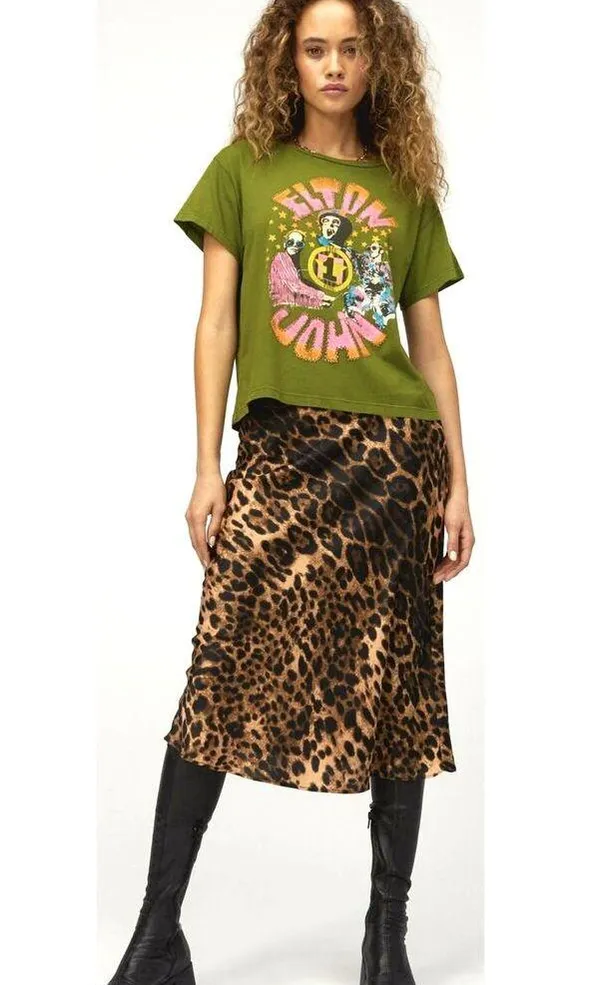 Daydreamer Elton John the One Solo Crewneck Graphic in Olive Green Tee Medium - Image 3