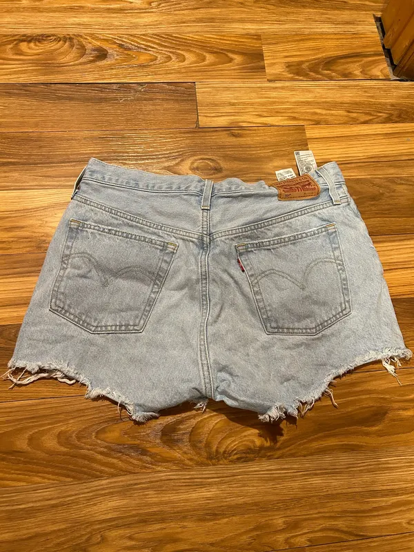 Levi’s Jean Shorts 501 - Image 2