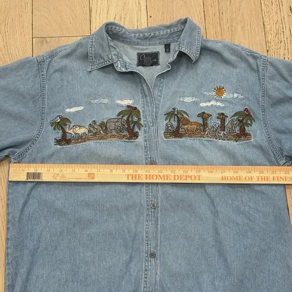 Vintage Denim Shirt Short Sleeve Women's L Embroidered‎ Animal Scene Noah's Ark - Image 8