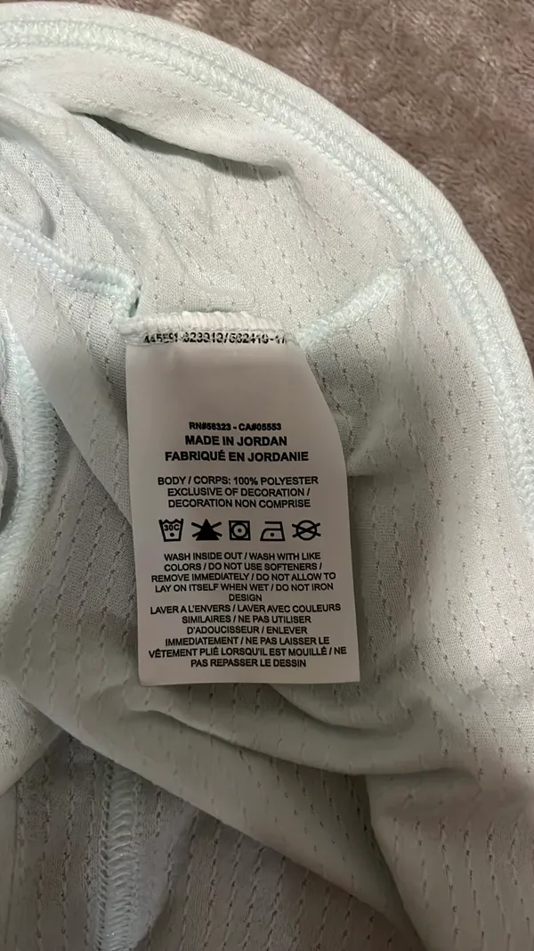 Nike Cropped Tank Top - Image 4