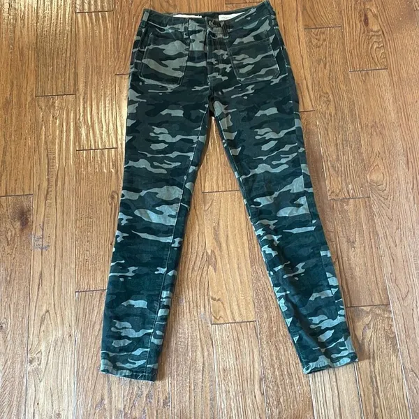 Anthropologie Pilcro the Leterpress high rise skinny camo corduroys 27 - Image 2