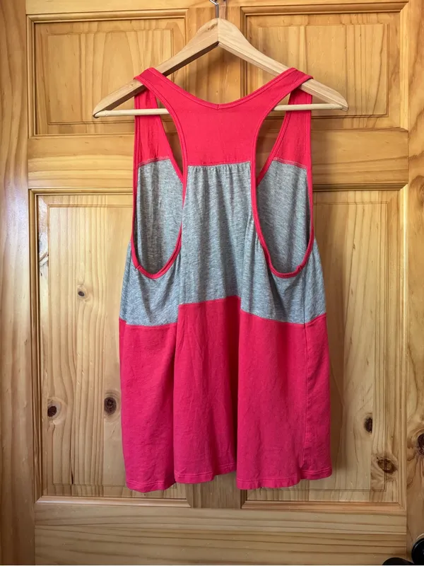 Victoria’s Secret flowy racer back colorblock tank top size XL - Image 4