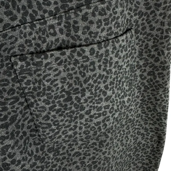 Blank NYC Black Gray Leopard Cheetah Mid Rise Cropped Knit‎ Dressy Leggings 31 - Image 4