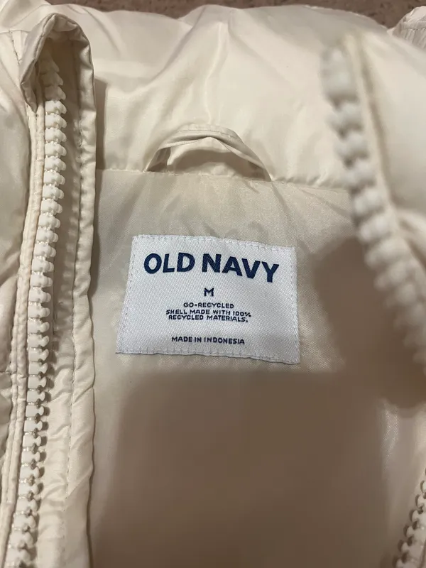 Old Navy Cream puffer vest - Image 2