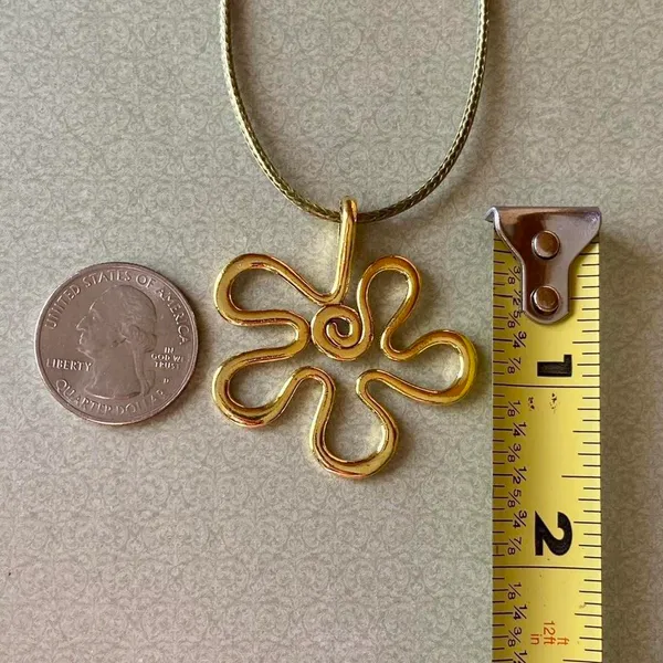 Handmade Kawaii cute retro y2k style gold tone big flower necklace 💐🌀💓 - Image 6
