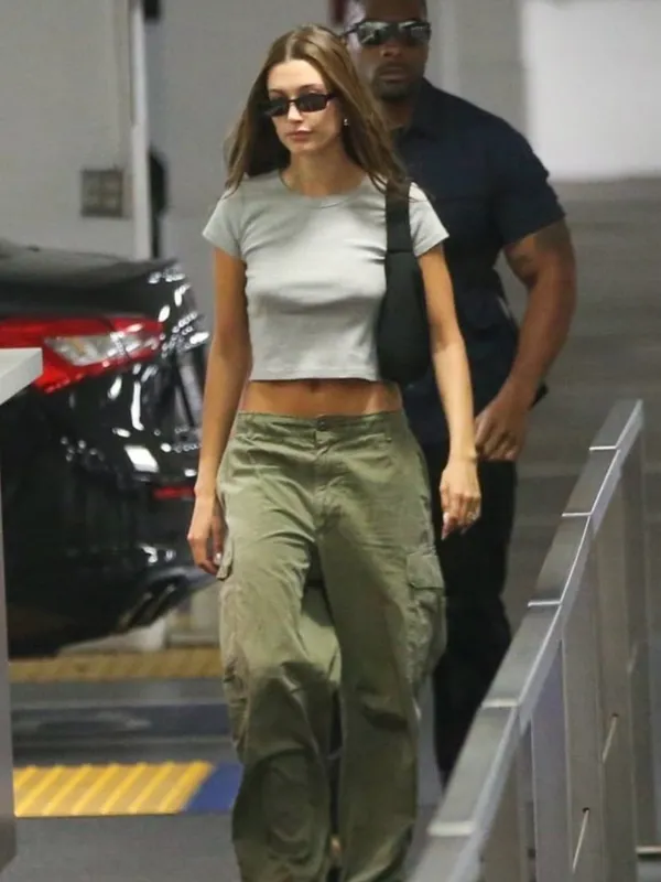 Brandy Melville Kim Cargo Pants - Image 6