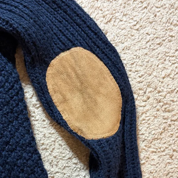 Abercrombie & Fitch Navy Blue Hooded Sweater with Tan Trim Women’s Size Large - Image 7