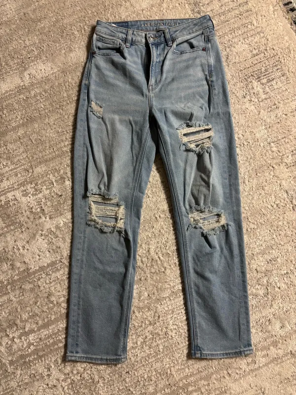 American Eagle Mom Jeans - Image 2